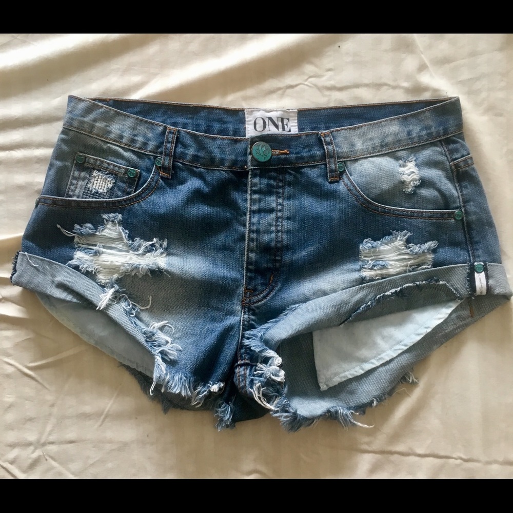 SOLD-One Teaspoon Bandits Shorts